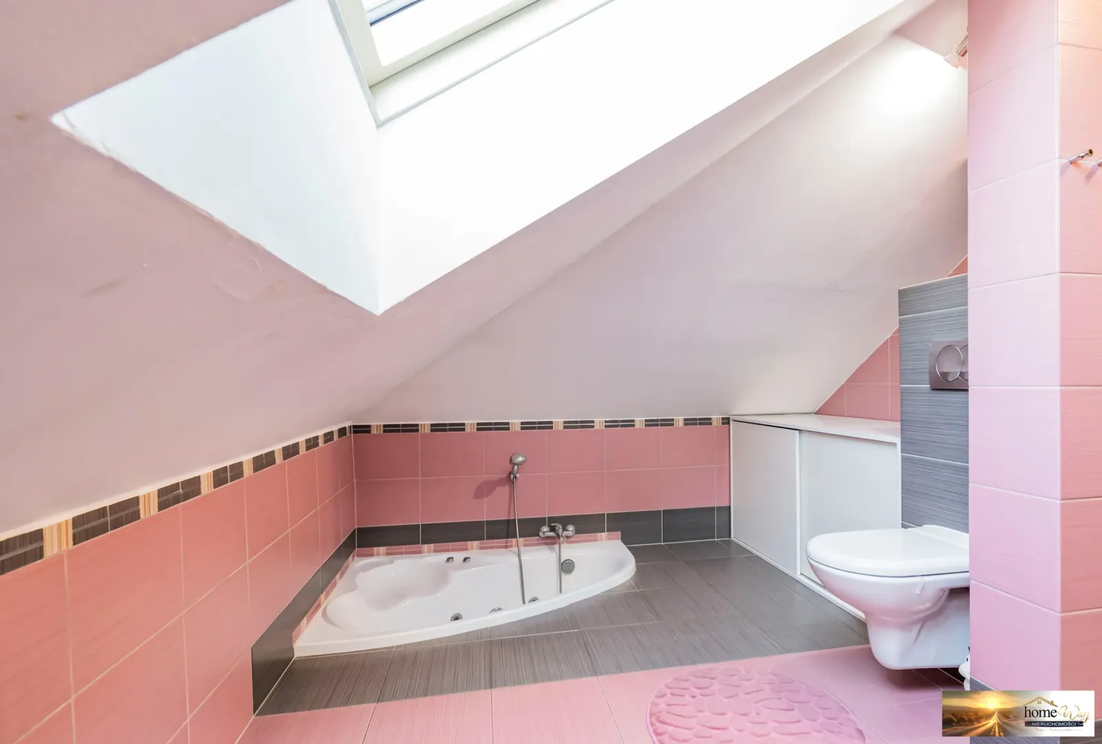 Dom w Bolesławicach – 201,20 m2-komfort, niezależność i doskonała lokalizacja.