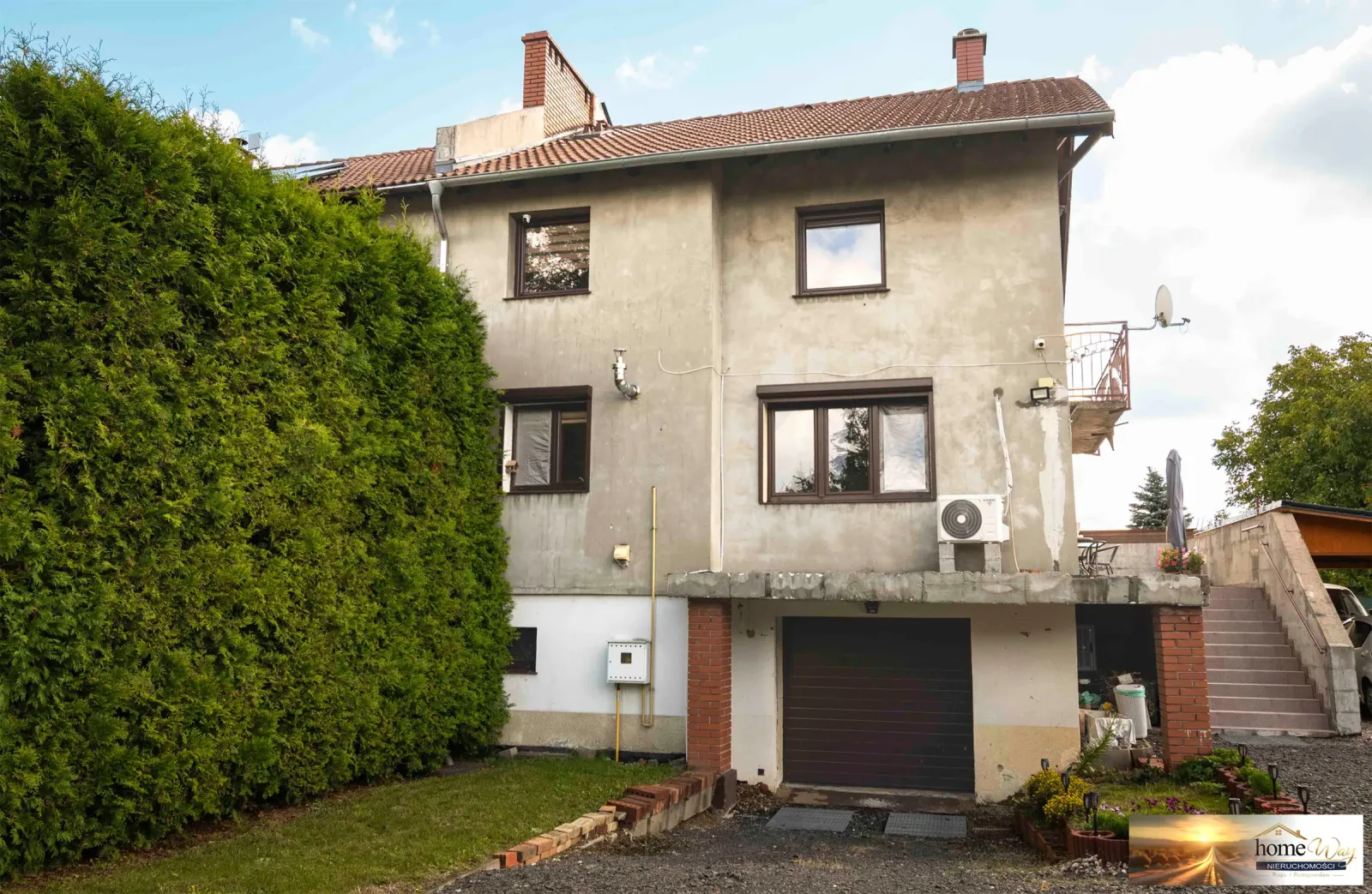 DOM NA SPRZEDAŻ – PARZYCE - 193,74 m2 