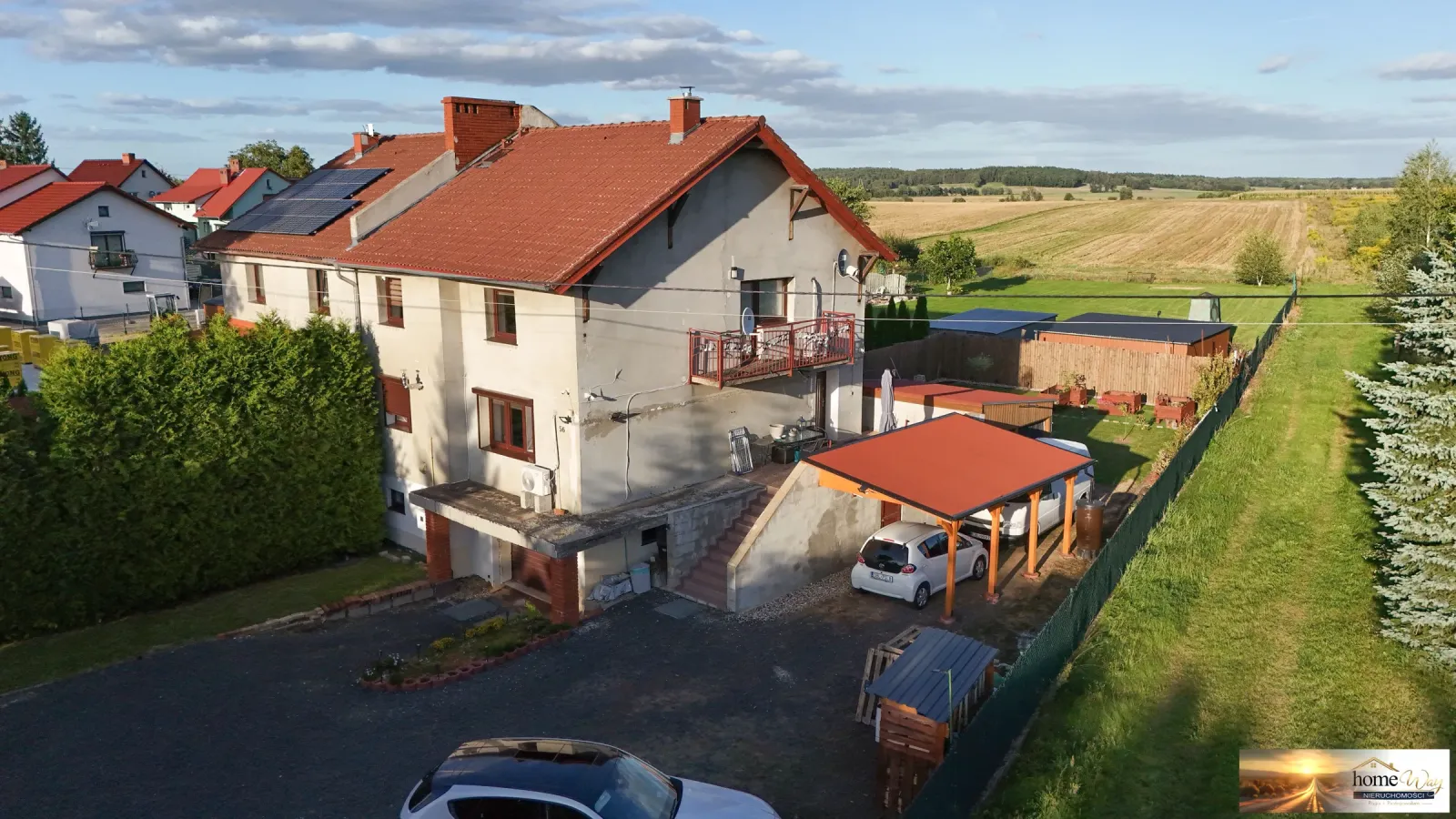 DOM NA SPRZEDAŻ – PARZYCE - 193,74 m2 