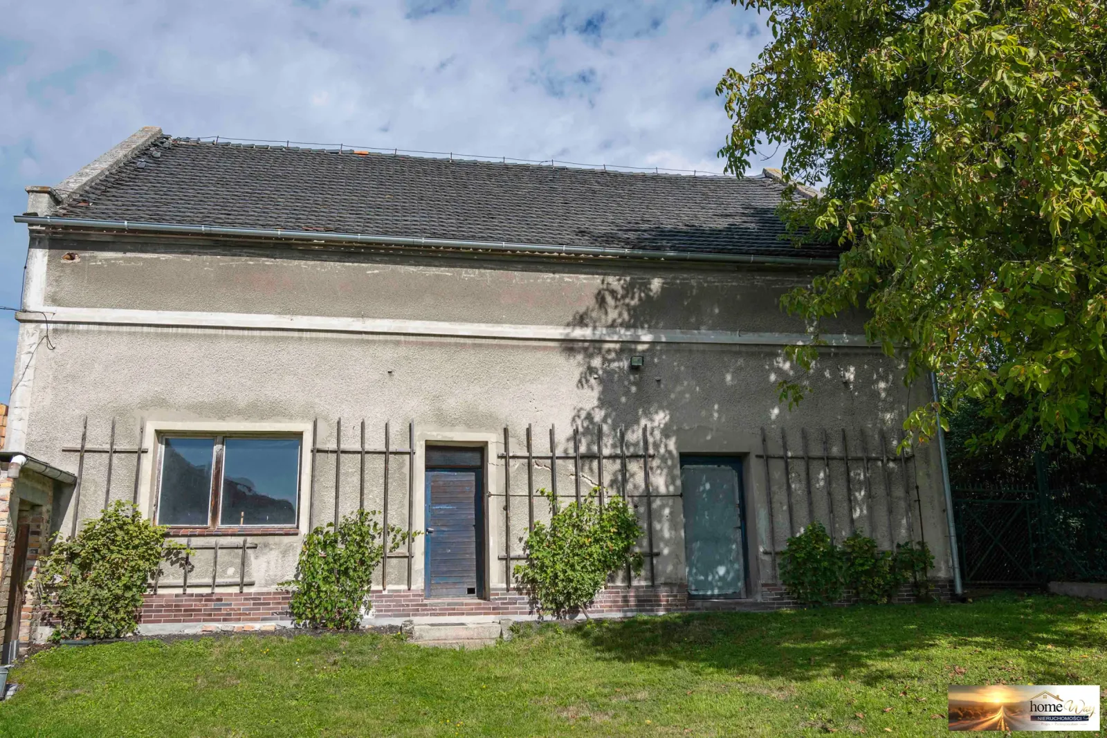 Budynek – 141 m² | Działka - 1765 m² | MPZP 1MU